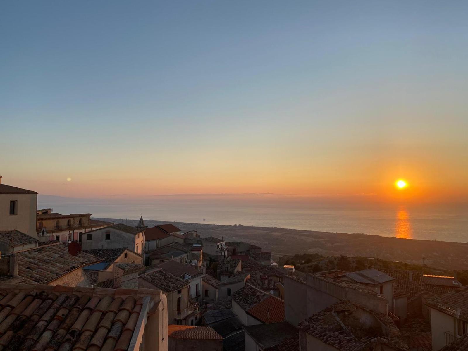 Perla Del Borgo Appartamenti Santa Caterina dello Ionio Kültér fotó